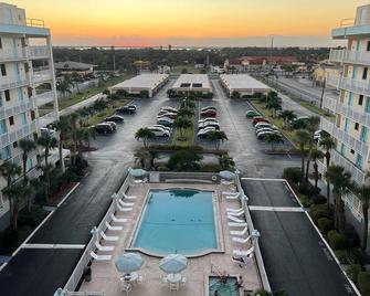 Sandcastles 2 Br Space Coast Oceanview 701! - Cocoa Beach - Pool