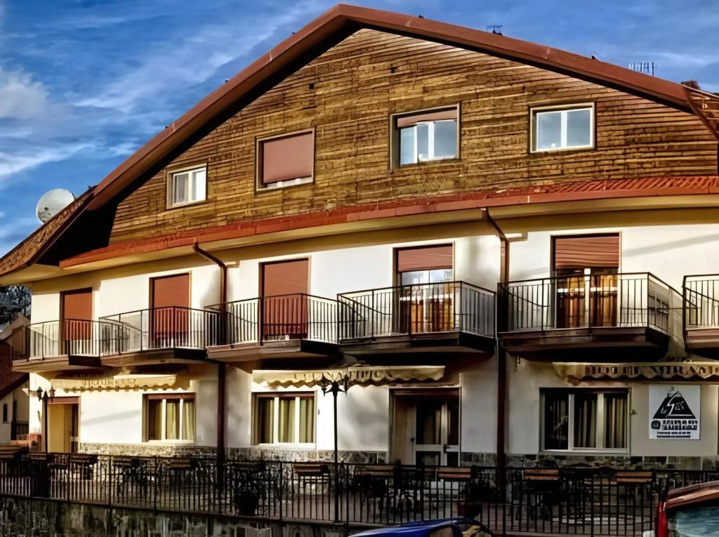 هوتل ميرامونتي