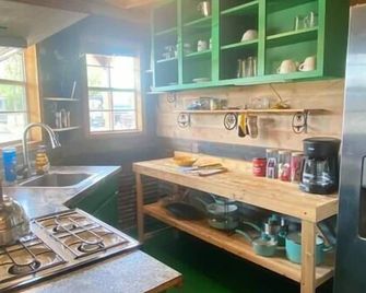 Bbq, Music & Tiny Home Charm – Clover Casita - Lockhart - Kuchyň