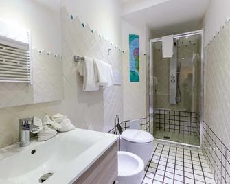 14 Leoni - Salerno - Badkamer