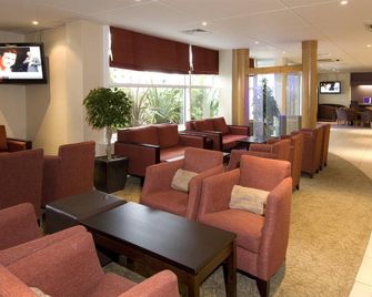 Premier Inn Manchester M56/J6 Runger Lane South - Manchester - Lounge