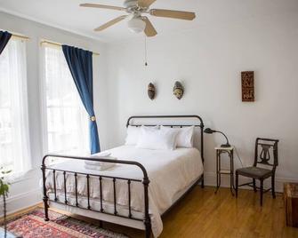Object Hotel 1br Room 3a - Bisbee - Bedroom
