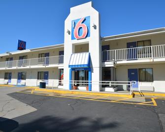 Motel 6 Springfield - Chicopee - Chicopee - Building