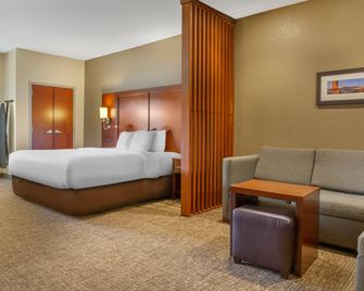 كمفرت سويتس فلورينس - سينسيناتي ساوث - فلورنسا - غرفة نوم