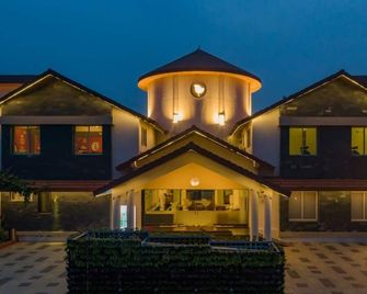 Prabhu Farms & Resorts By King's Kraft - Chotila - Building