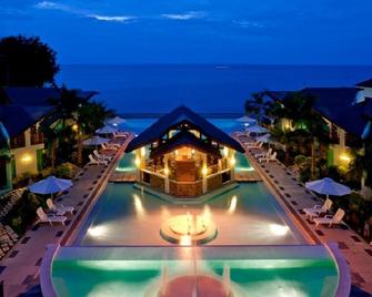 Acuatico Beach Resort & Hotel - Laiya - Pool