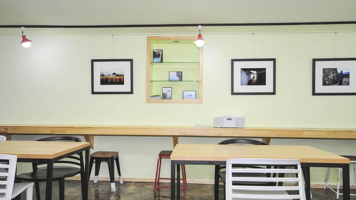 يوسو إن جيستهاوس