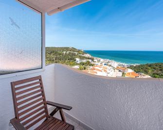 Salema Amazing View Apartment - T2 - Salema - Balcony