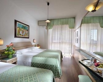 Hotel Niagara - Lignano Sabbiadoro - Bedroom