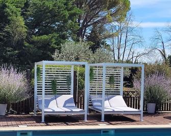Villa Liberty - Entraigues-sur-la-Sorgue - Patio
