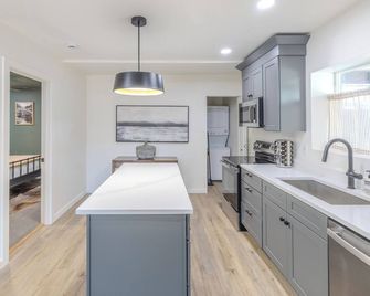 Cozy Private Back House - Perfect Downtown Base - Salt Lake City - Keuken
