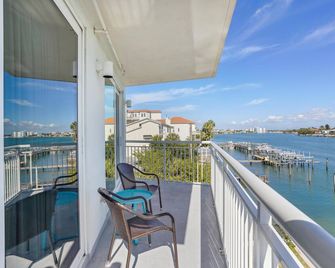 Oceana 301 East - Saint Pete Beach - Balcony