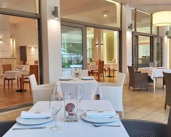 Akrogiali Exclusive Hotel (Adults Only) - Polychrono - Restaurant