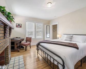 Huntington Modern History - 4br, Mu, Dt, St Marys - Huntington - Bedroom