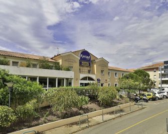 Kyriad Frejus Centre - Saint Raphael - Fréjus - Budynek