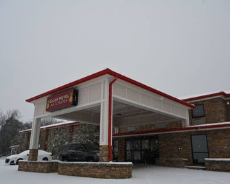 Giles Hotel Inn & Suites - Pulaski - Gebouw