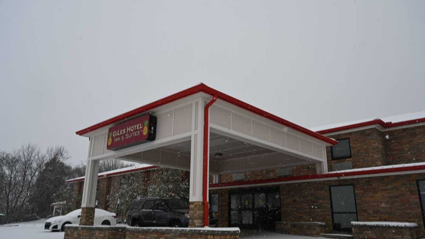 Giles Hotel Inn & Suites