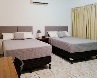 Helechos Hotel - Comayagua - Bedroom