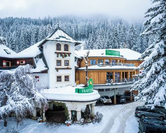 Hotel Trattlerhof - Bad Kleinkirchheim - Edificio