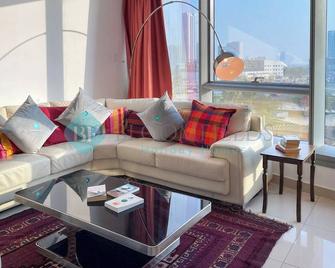 Bloomfields Spacious 1br In Sun Tower Al Reem - Abu Dhabi - Living room