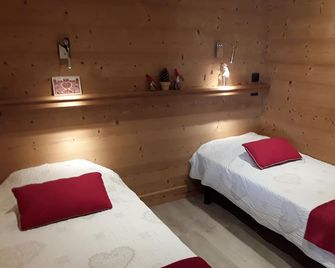 Apartment In The Owner's Chalet In Crest-Voland - Crest-Voland - Bedroom