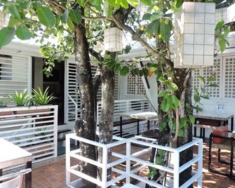 Orange Mangrove Pension House - פוארטו פרינססה סיטי - פטיו