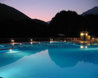 Campeggio Valle Gesso - Entracque - Piscina