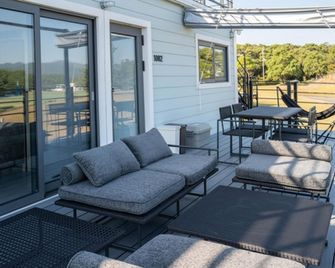 Nest West Garden Tosa Hotel - Kuroshio - Balkon
