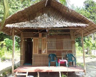 Raja Ampat Diva Homestay - Besir - Patio