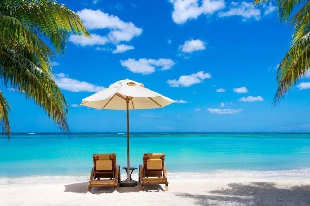 Gorgeous Beachy Chic Condo in Key Biscayne