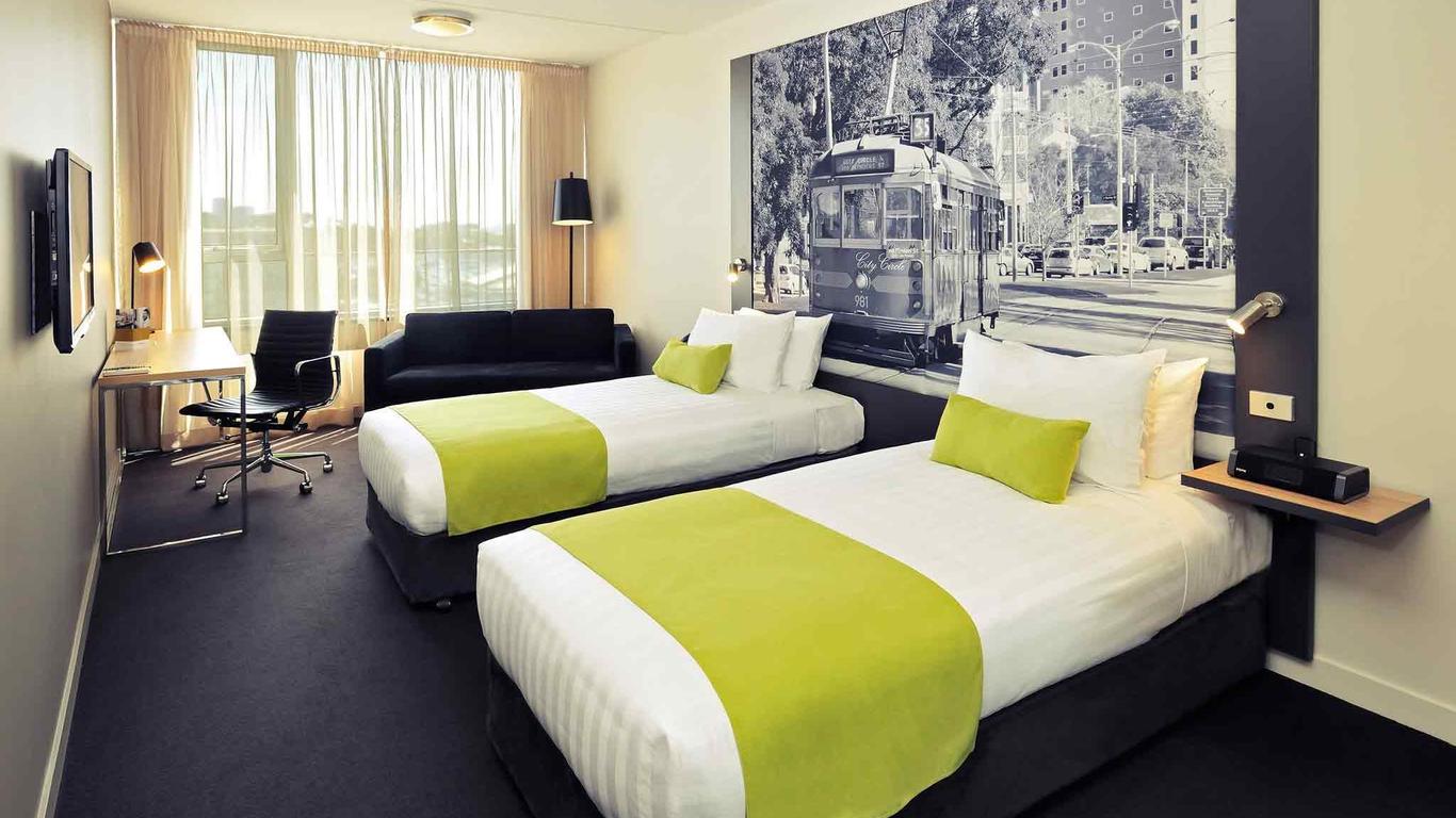 Mercure Melbourne Therry Street