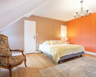 Les logis de Kergoulou - Concarneau - Bedroom
