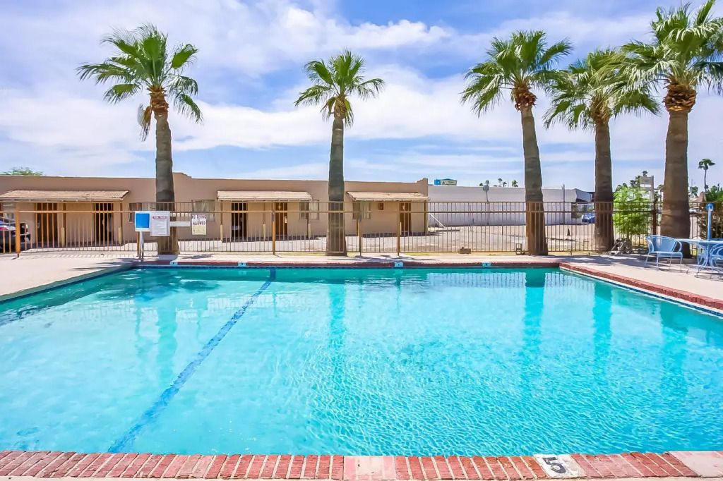 OYO Hotel Yuma Az - I-8 Us-95 - יומה - בריכה