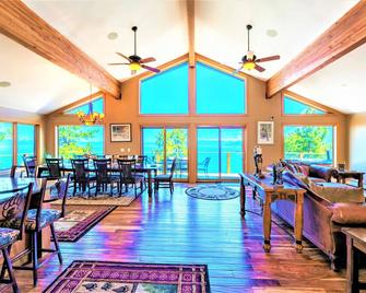 Lx10 lakeview jewel of sierra theater , hot tub - Zephyr Cove - Restaurante