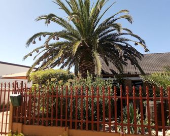 Spacious 1bed + braai 13km to Paternoster beach - Vredenburg - Vista del exterior
