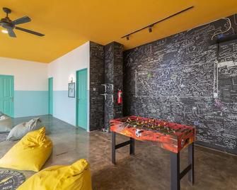 Wonderloft Hostel Kota Tua - Jakarta - Phòng khách