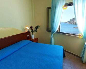Il Gabbiano - Stalettì - Camera da letto