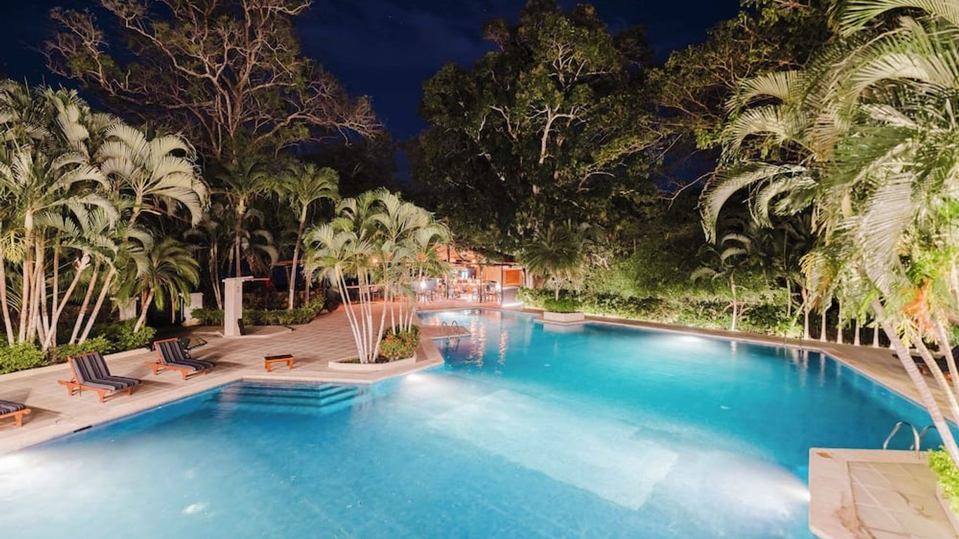 Papagayo Golden Palms Beachfront Hotel