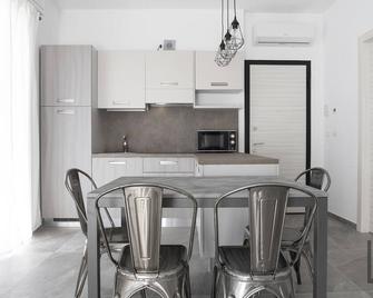 Du Lac Aparments - Desenzano del Garda - Salle à manger