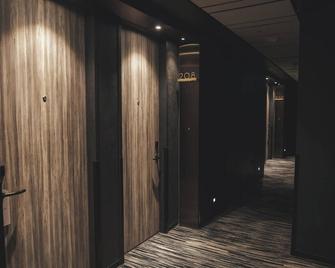 Page148, Page Hotels - Hong Kong - Hallway