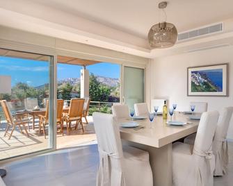 Legrena Beach Villa - Sounion - Comedor