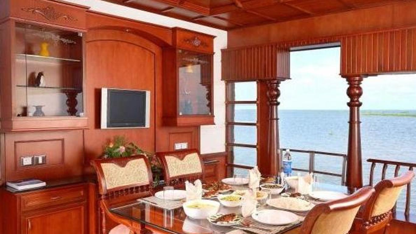 Sreekrishna Houseboat C/o Sreekrishna ayurveda Panchakarma Centre