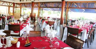 Pirogue Lodge - Baie Sainte Anne - Restaurant