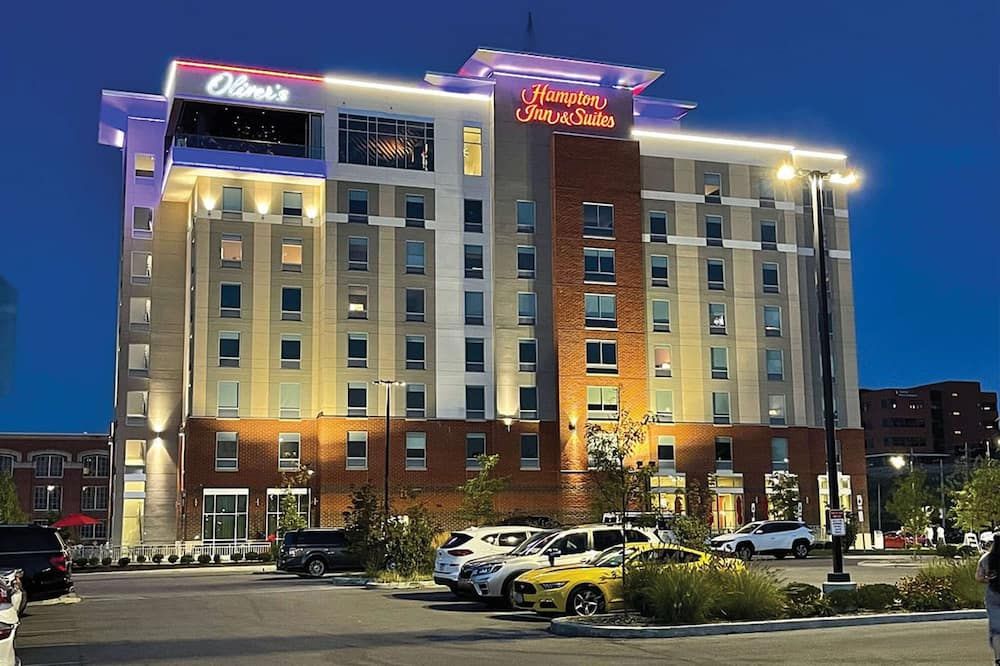 Hampton Inn & Suites Erie/Bayfront - Erie - Edificio