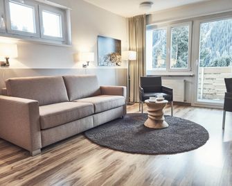 Serviced Apartments By Solaria - Davos - Living room