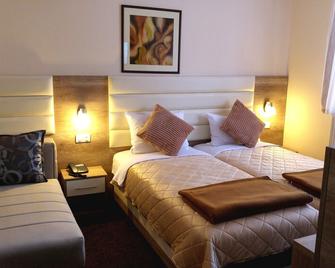 Hotel Cile - Kolasin - Bedroom