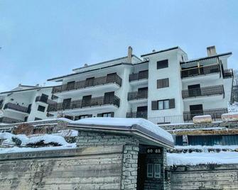 Appartamento Pietro Micca - Affitti Brevi Italia - Bardonecchia - Building