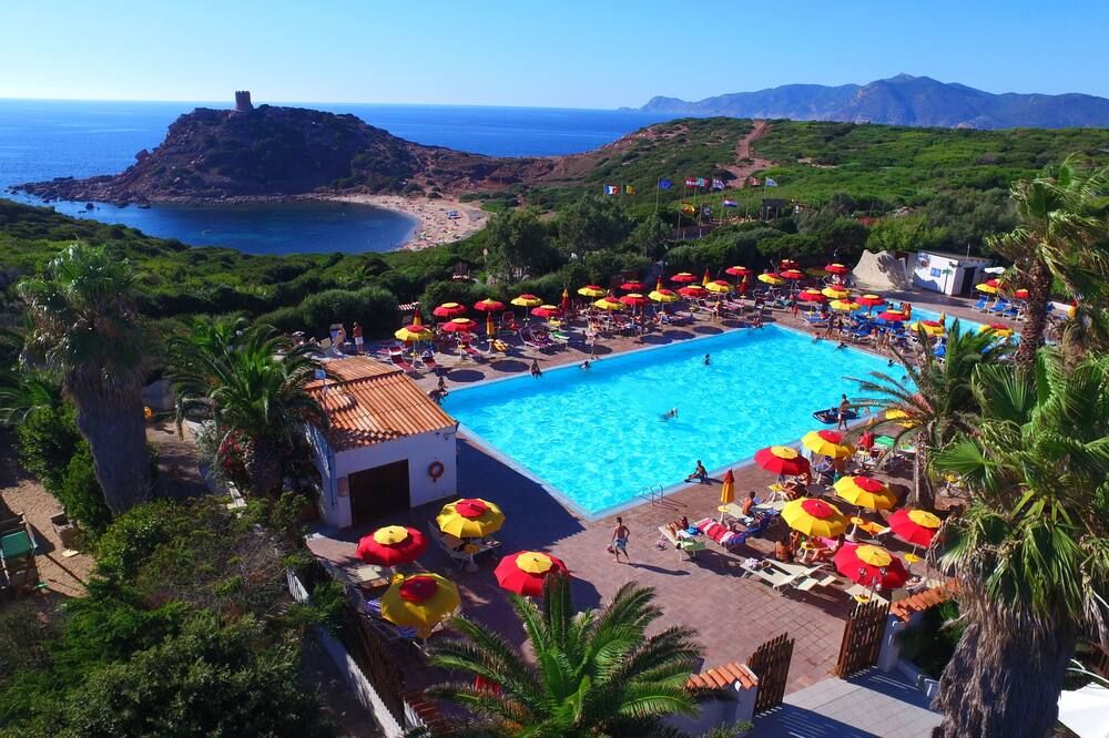 توري ديل بورتيتشولو كامبينج فيليدج جلامبينج - Porto Conte - حوض السباحة