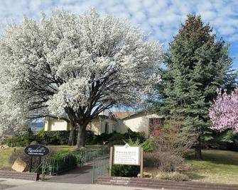 Prescott Country Club Condo on Golfcourse - Prescott Valley - Outdoors view