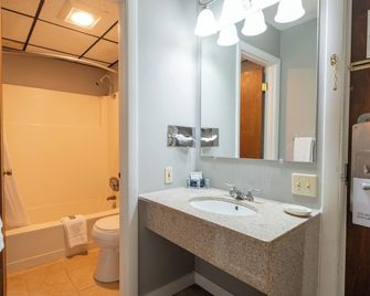 Fireside Inn & Suites Bangor - Bangor
